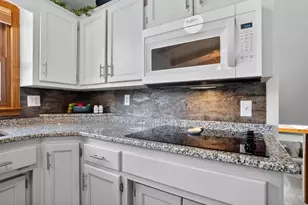 944 Duchateau Ave, Green Bay, WI 54304 - Photo 19