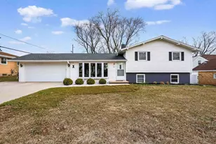 944 Duchateau Ave, Green Bay, WI 54304 - Photo 3