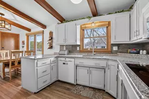 944 Duchateau Ave, Green Bay, WI 54304 - Photo 15