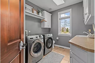 2304 Haysacher Court, Kaukauna, WI 54130 - Photo 17