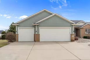 2304 Haysacher Ct, Kaukauna, WI 54130 - Photo 37