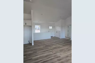 8372 Marlo Avenue, Neenah, WI 54956 - Photo 3