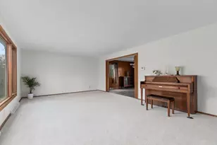 1913 Outagamie St, Appleton, WI 54914 - Photo 11