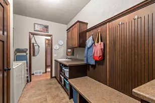 N9050 Spring Valley Rd, Menasha, WI 54952 - Photo 17