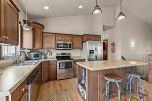 N9050 Spring Valley Rd, Menasha, WI 54952 - Photo 5