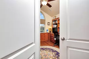 2107 E Milestone Dr, Appleton, WI 54913 - Photo 13