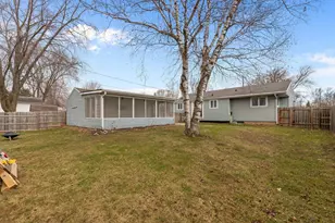 980 W Cecil St, Neenah, WI 54956 - Photo 25
