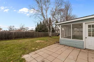 980 W Cecil St, Neenah, WI 54956 - Photo 23