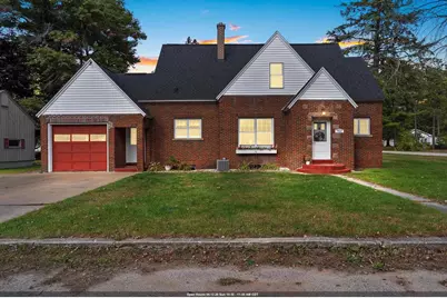 702 Mira Avenue, Crivitz, WI 54114 - Photo 1