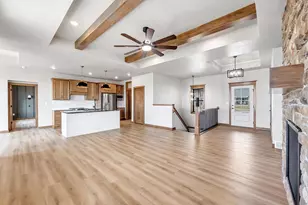 675 Sunset, Green Bay, WI 54313 - Photo 5