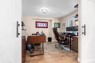 2031 Parkwood Ct, Green Bay, WI 54304 - Photo 9