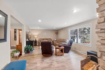 2031 Parkwood Court, Green Bay, WI 54304 - Photo 13