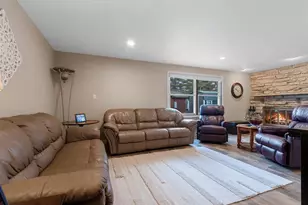 2031 Parkwood Ct, Green Bay, WI 54304 - Photo 13