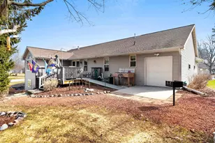 801 Pinecrest Rd, Green Bay, WI 54313 - Photo 49