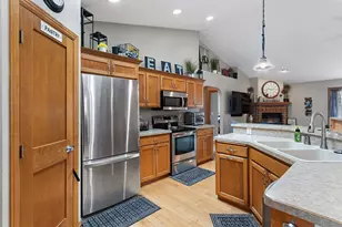 801 Pinecrest Rd, Green Bay, WI 54313 - Photo 15