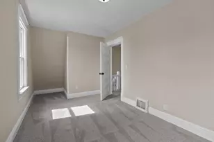 22 E Melvin Ave, Oshkosh, WI 54901 - Photo 17