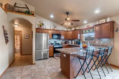 2008 Natures Way, Menasha, WI 54952 - Photo 3