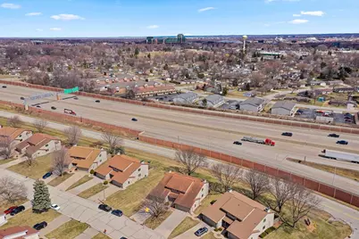 2405 Cedar Ridge Court, Green Bay, WI 54313 - Photo 3