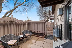 2405 Cedar Ridge Ct, Green Bay, WI 54313 - Photo 9