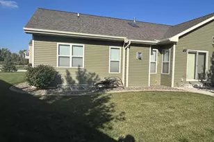 2206 Blue Stem Ln, De Pere, WI 54115 - Photo 21