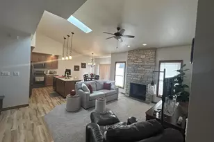 2206 Blue Stem Ln, De Pere, WI 54115 - Photo 5