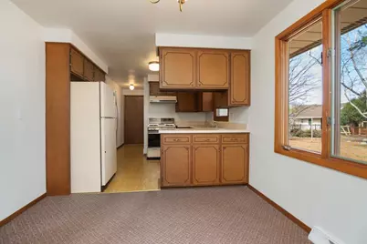 3026 Evergreen Avenue, Green Bay, WI 54313 - Photo 13