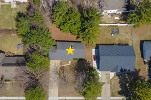 3026 Evergreen Ave, Green Bay, WI 54313 - Photo 7