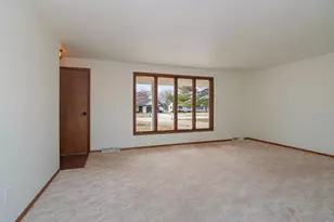 3026 Evergreen Ave, Green Bay, WI 54313 - Photo 9