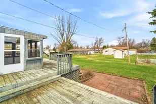 321 Superior St, Omro, WI 54963 - Photo 23