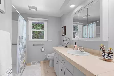 1023 Laverne Drive, Green Bay, WI 54311 - Photo 43