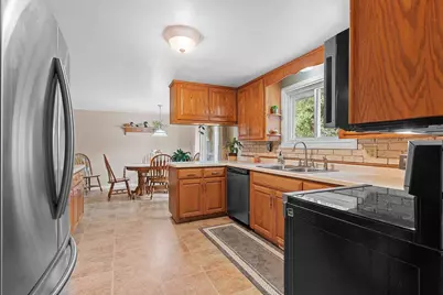 1023 Laverne Drive, Green Bay, WI 54311 - Photo 33