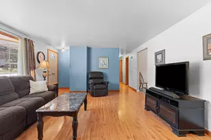 1023 Laverne Dr, Green Bay, WI 54311 - Photo 21