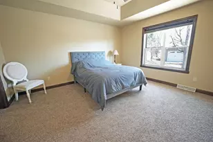 730 Aerostar Ln, Green Bay, WI 54313 - Photo 9