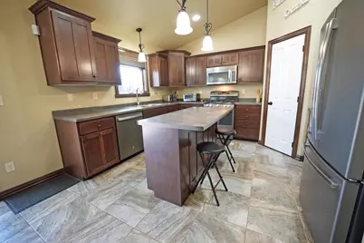 730 Aerostar Lane, Green Bay, WI 54313 - Photo 5