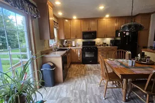 145 Blaine St, Iola, WI 54945 - Photo 5