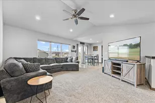 3020 S Weiler Rd, Kaukauna, WI 54130 - Photo 3