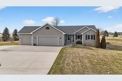 W7122 Hillview Road, Greenville, WI 54942 - Photo 1