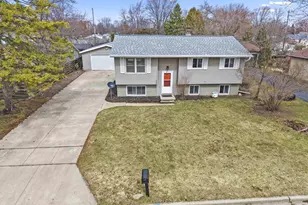 1204 E Park Hills Dr, Appleton, WI 54915 - Photo 45