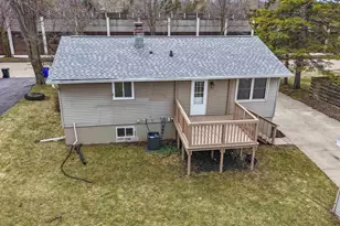 1204 E Park Hills Dr, Appleton, WI 54915 - Photo 39