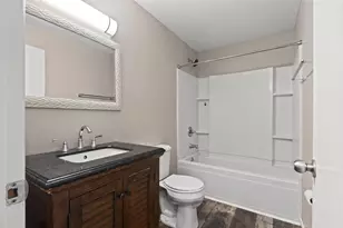 1204 E Park Hills Dr, Appleton, WI 54915 - Photo 29