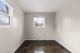 1204 E Park Hills Dr, Appleton, WI 54915 - Photo 25