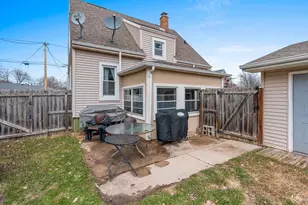 825 1st St, Menasha, WI 54952 - Photo 35