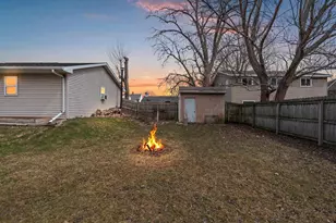 825 1st St, Menasha, WI 54952 - Photo 39