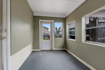 825 1st Street, Menasha, WI 54952 - Photo 33