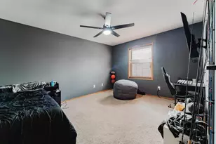 3113 Bellfield Dr, Oshkosh, WI 54904 - Photo 9