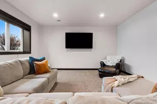 2875 Stone Creek Cir, Suamico, WI 54313 - Photo 71