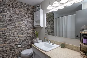 1131 Honeysuckle Ln, Neenah, WI 54956 - Photo 17