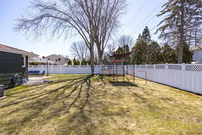 1131 Honeysuckle Lane, Neenah, WI 54956 - Photo 27