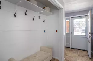 1131 Honeysuckle Ln, Neenah, WI 54956 - Photo 5