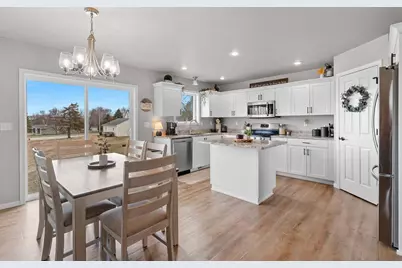 1221 Velsen Road, Green Bay, WI 54313 - Photo 11